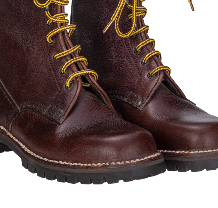 roberto-detail-leather